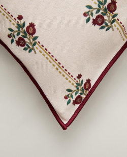 Zara Home наволочка декоративная из хлопка, экрю, в полоску, 45x45 см