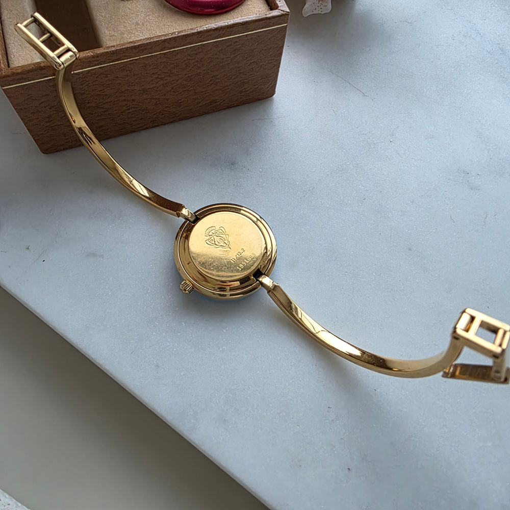 Часы Gucci 7 безелей