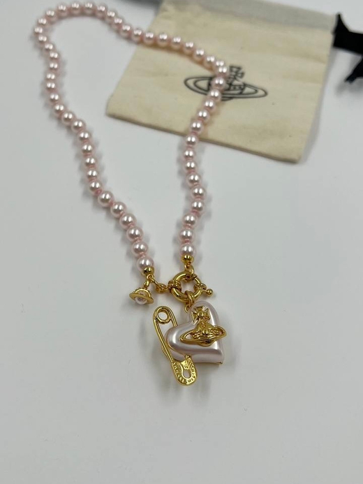 Колье бледно-розовое Vivienne Westwood