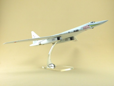 Модель самолета Ту-160 (М1:100, RF-94111, Андрей Туполев)