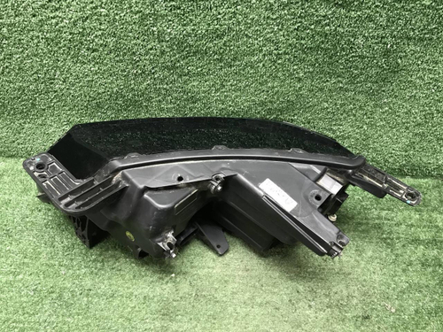 Битая Фара правая Geely Coolray (2019-2024) LED