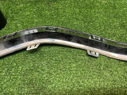 Молдинг заднего бампера левый Hongqi HS5 (19-нв)