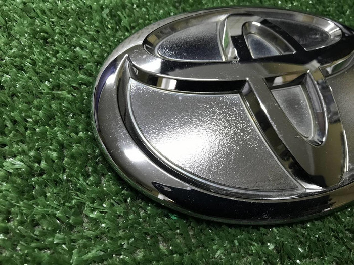 Эмблема крышки багажника Toyota LC Prado 150 13-17