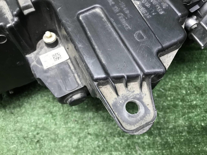 Фара правая Volvo XC90 2 (2014-2019) LED