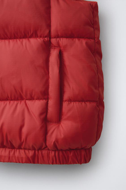 ZARA СТЕГАНЫЙ ЖИЛЕТ, КРАСНЫЙ