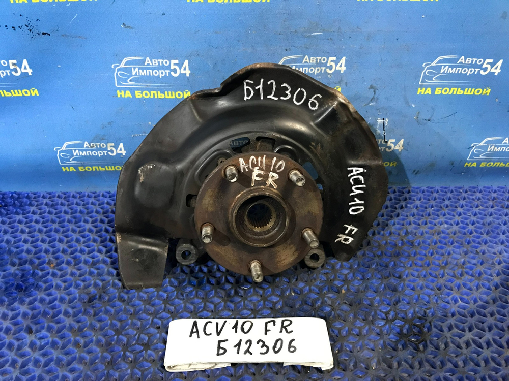 Ступица передняя правая TOYOTA HARRIER 1997-2003