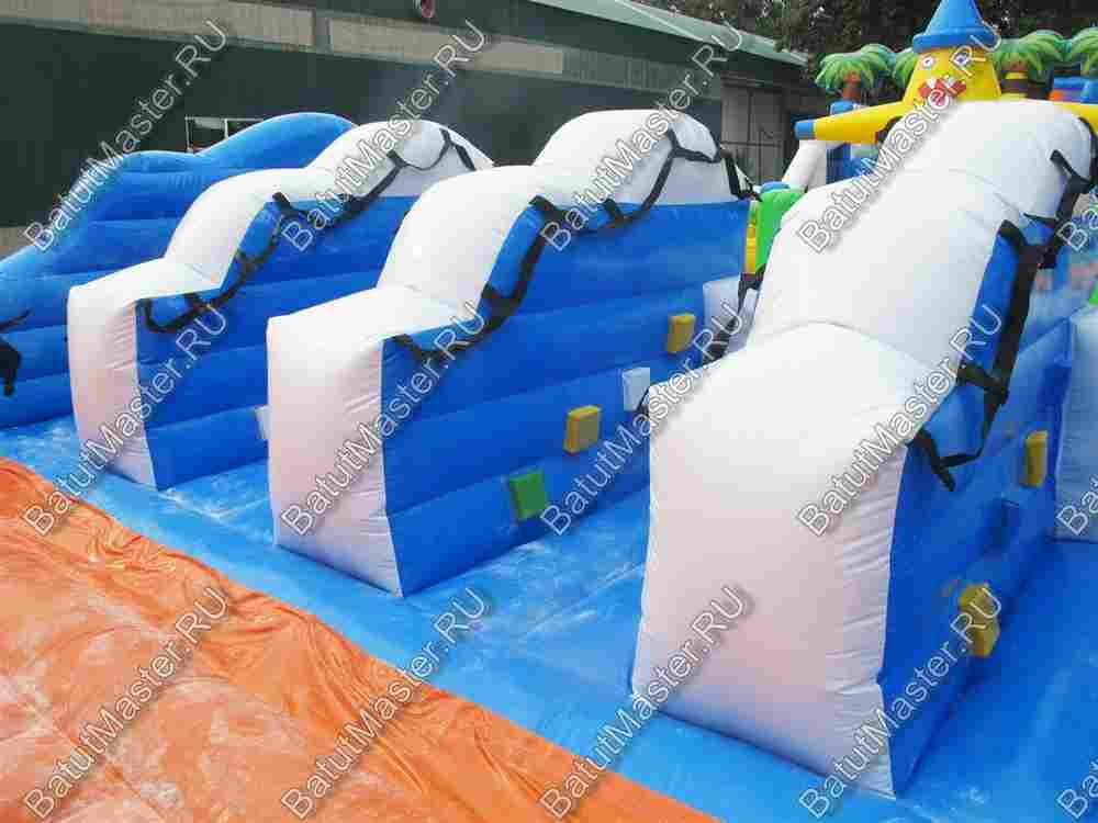 Коммерческая надувная полоса препятствий "В поисках приключений"