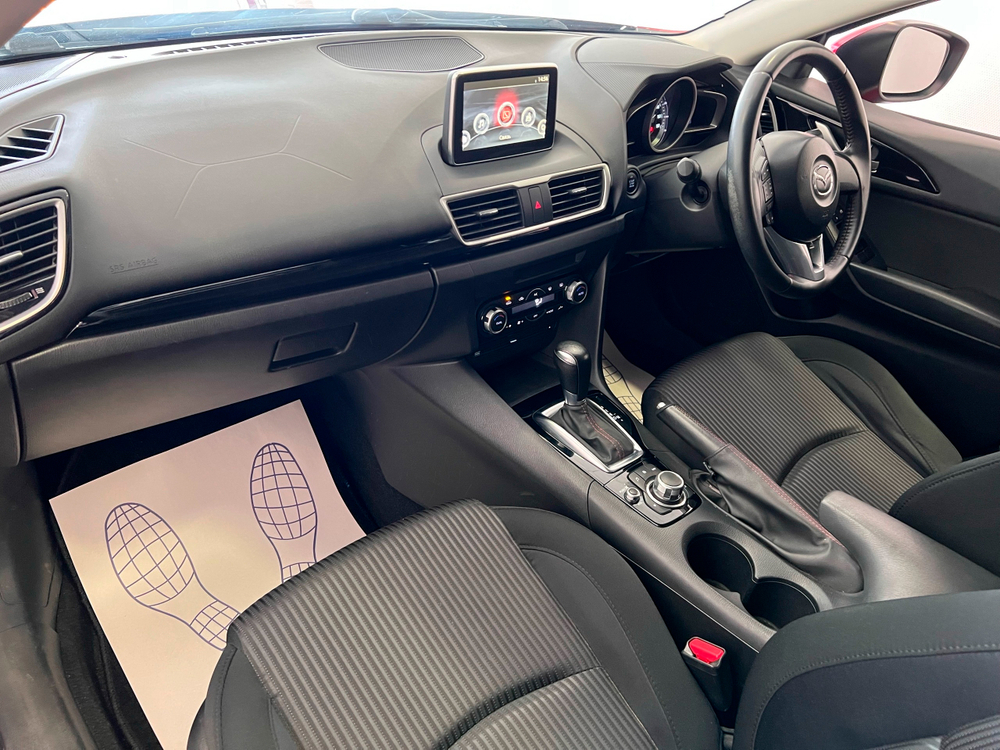 Mazda Axela, 2016 год