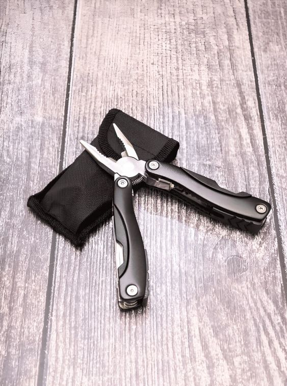 Армейский мультитул 12в1 плоскогубцы нож отвертка Черный