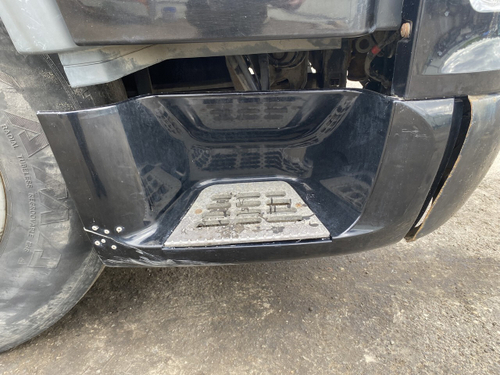 Корпус подножки правый