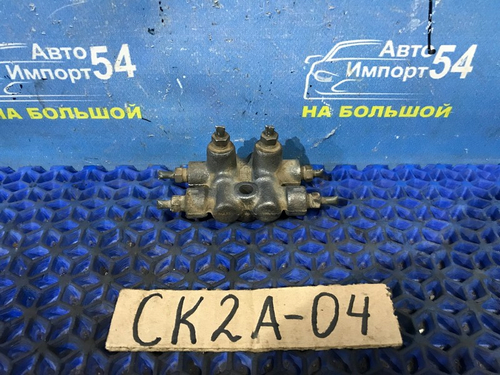 Распределитель тормозной MITSUBISHI LANCER 1998