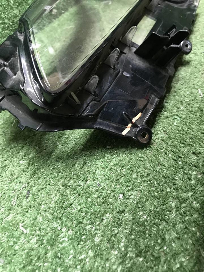 Стекло фары левое Lexus NX 1 (2017-2021)