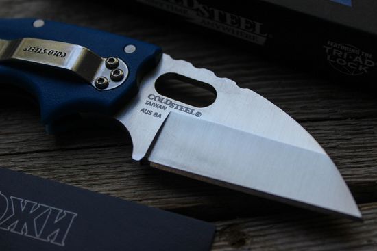 Складной нож Cold Steel 20LTB Tuff Lite Plain Edge Blue c клинком из стали AUS-8A, рукоять Grivory (Griv-Ex)