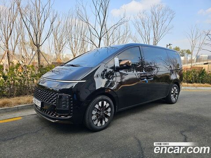 Hyundai Staria 4WD 라운지 9-и местный (08.2023)