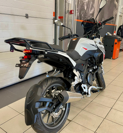 Benelli TRK 251 (Белый)