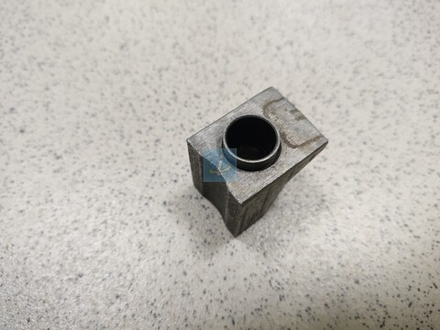 Стойка оси коромысла 840.1007106