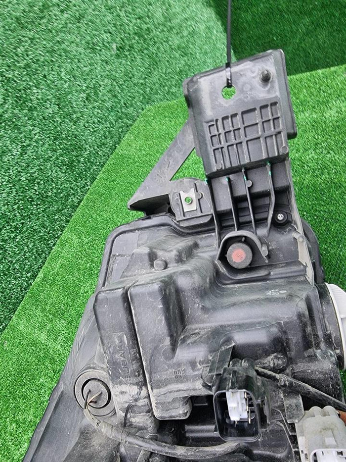 Фара левая Subaru Forester 5 SK (2021-н.в.) LED