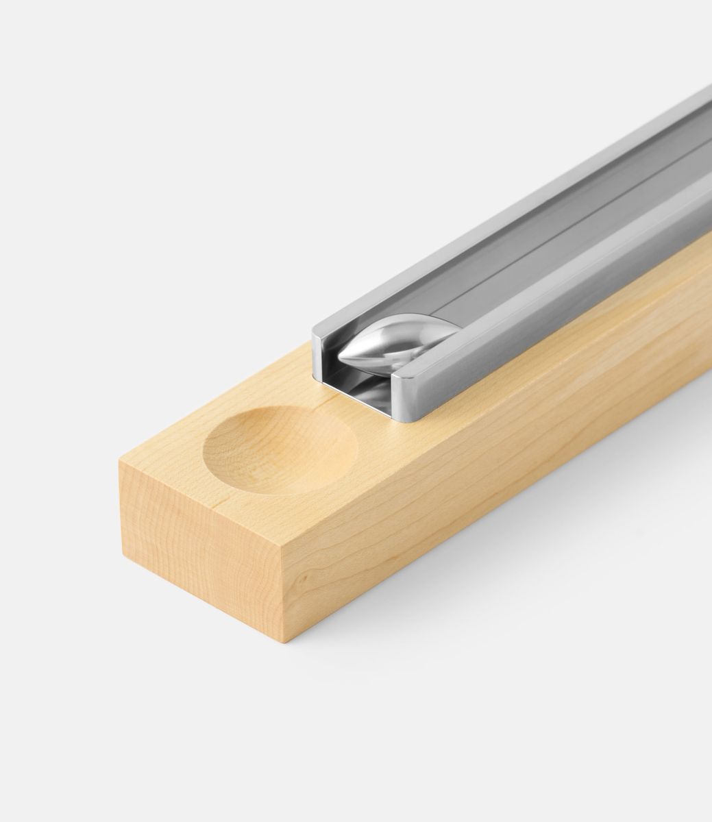 Nozaki Spindle Silver — японская дзен-скульптура