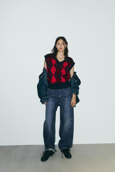 ZARA ТРИКОТАЖНЫЙ ЖИЛЕТ ОВЕРСАЙЗ С УЗОРОМ «РОМБЫ», КРАСНЫЙ/ТЕМНО-СИНИЙ