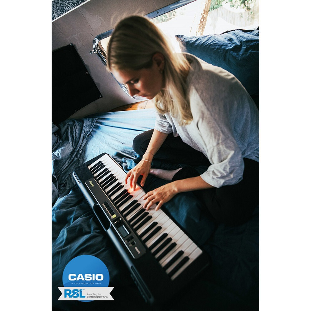 Синтезатор CASIO LK-S250