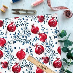 Ткань премиум таффета плоды граната с голубыми ягодами