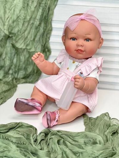 Кукла Manolo Dolls виниловая Manolita 45см в пакете (8285)