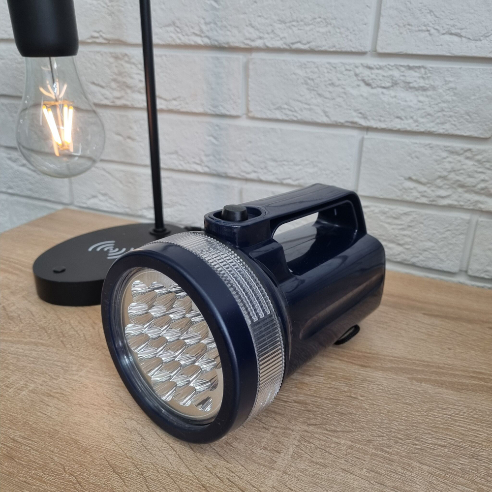 Светодиодный фонарь 19хLED, питание от 4хR20 КОСМОС KOC860LED