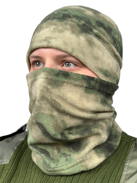 Флисовая шапка и бафф атака