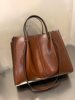 женская сумка на плечо из натуральной кожи