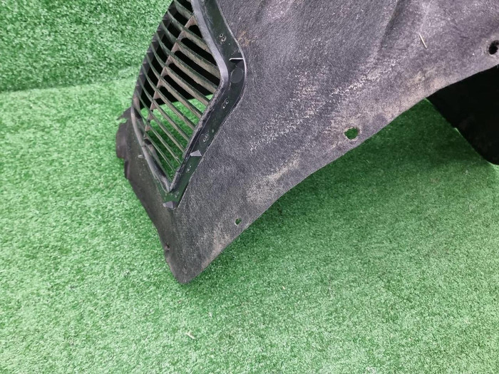 Подкрылок передний левый Porsche Cayenne 958 10-14