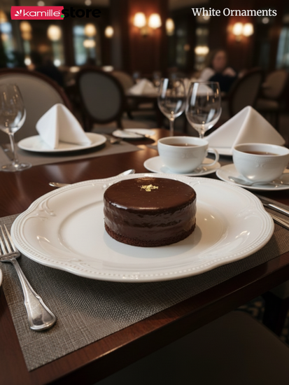 Блюдо круглое 30 см. фарфоровое с фестончатым краем, "White Ornaments"