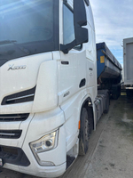 Shacman (Shaanxi) SX* 4x2 Седельный тягач SX4188YY381 (Дизельный, 12,5 л, 473 л.с., АТ)