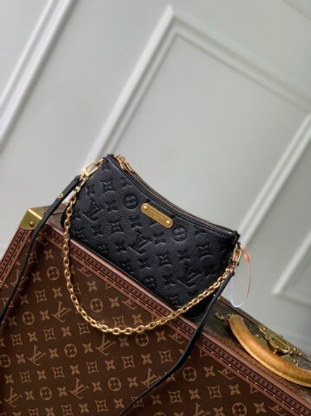 Louis Vuitton Liv Pochette