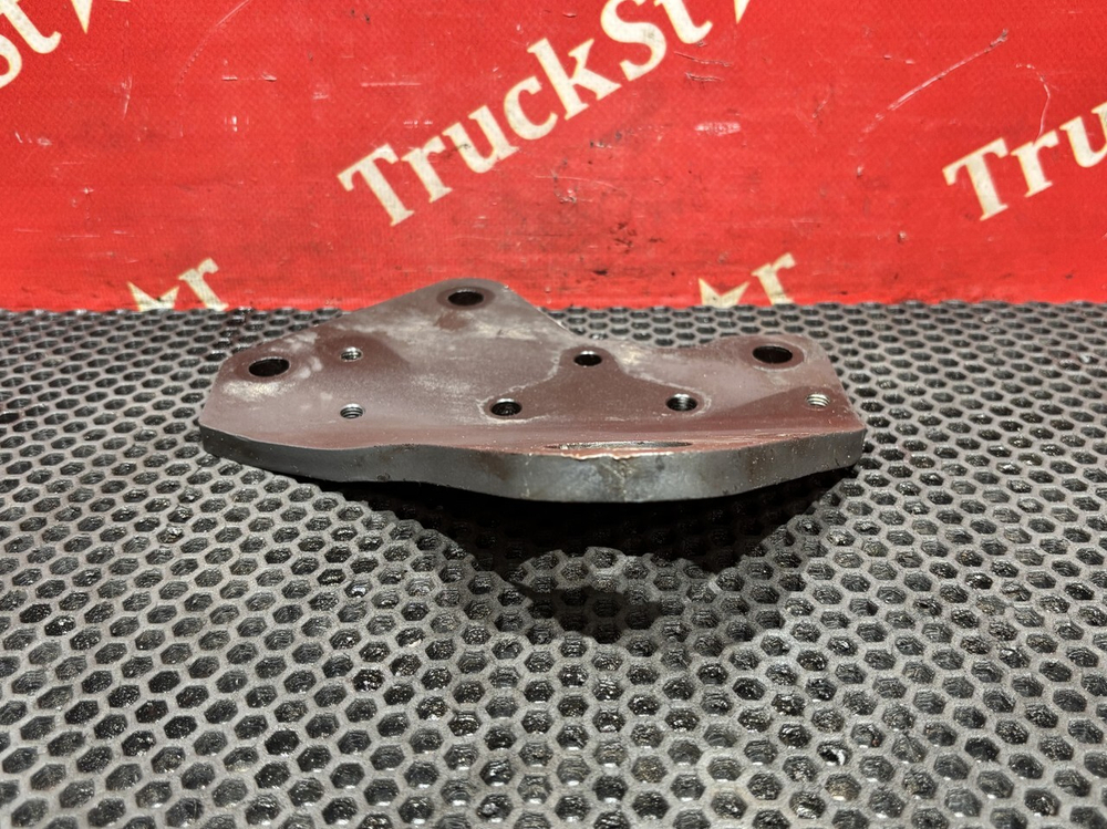 Подъемная проушина двигателя 2021г.