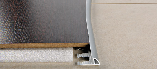 Радиусные, гнутые профили/пороги Progress Profiles Projolly curve PJAACV 08 для напольных покрытий из ламината, паркета, керамогранита, ковролина, линолеума