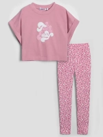 Розовый костюм для девочки на весну