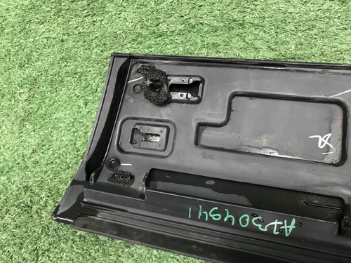 Накладка двери передняя LR Discovery Sport (14-нв)