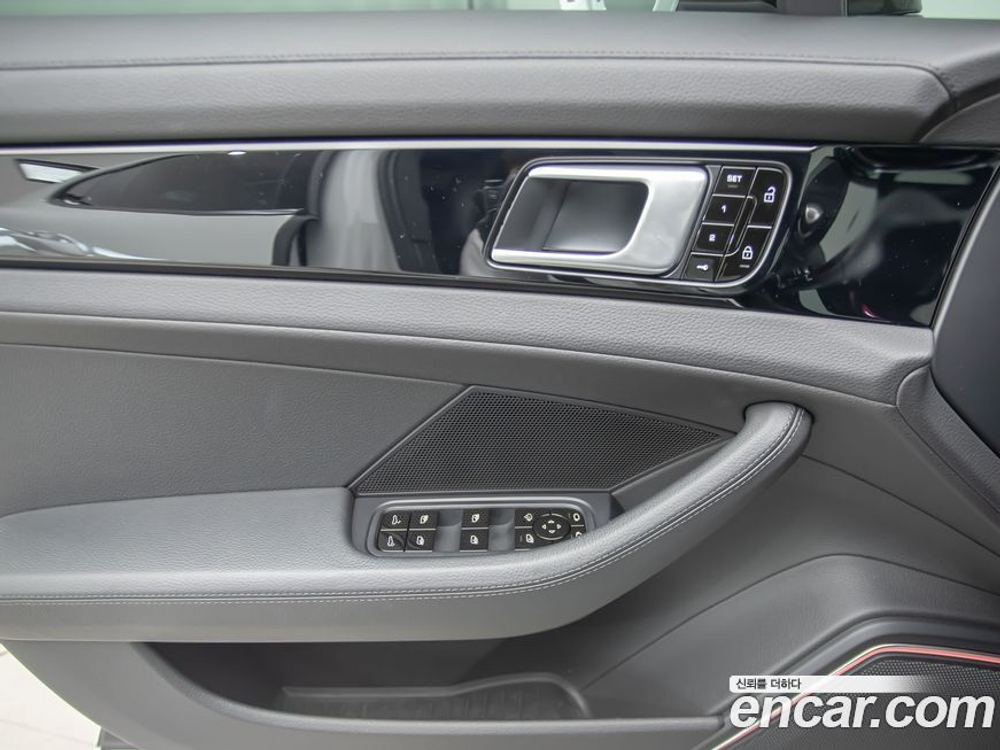Porsche Panamera (971) 3.0 AWD (04.2020)