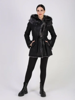 Дубленка зимняя натуральная с капюшоном короткая