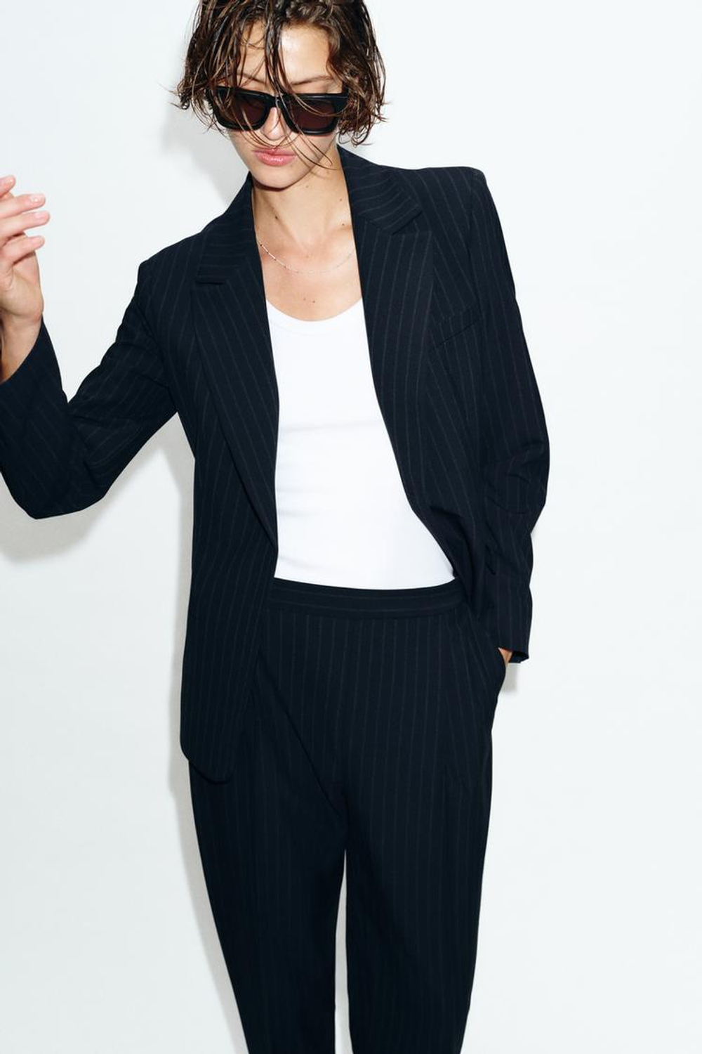 ZARA БЛЕЙЗЕР В ТОНКУЮ ПОЛОСКУ, МОРСКОЙ СИНИЙ