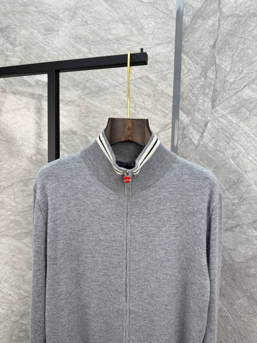 Кардиган Kiton