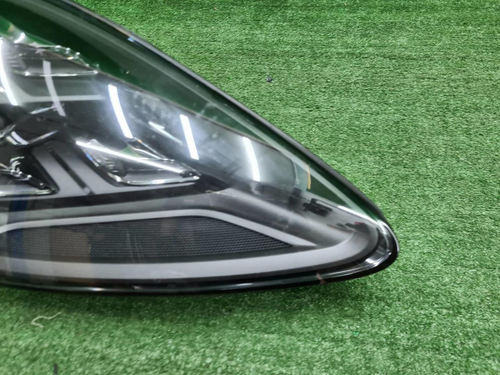 Фара правая Porsche Cayenne 3 (2017-2023) LED