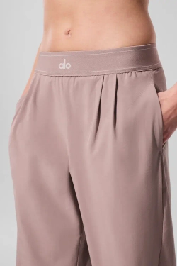 Alo yoga Брюки с эластичным поясом, серо-коричневый