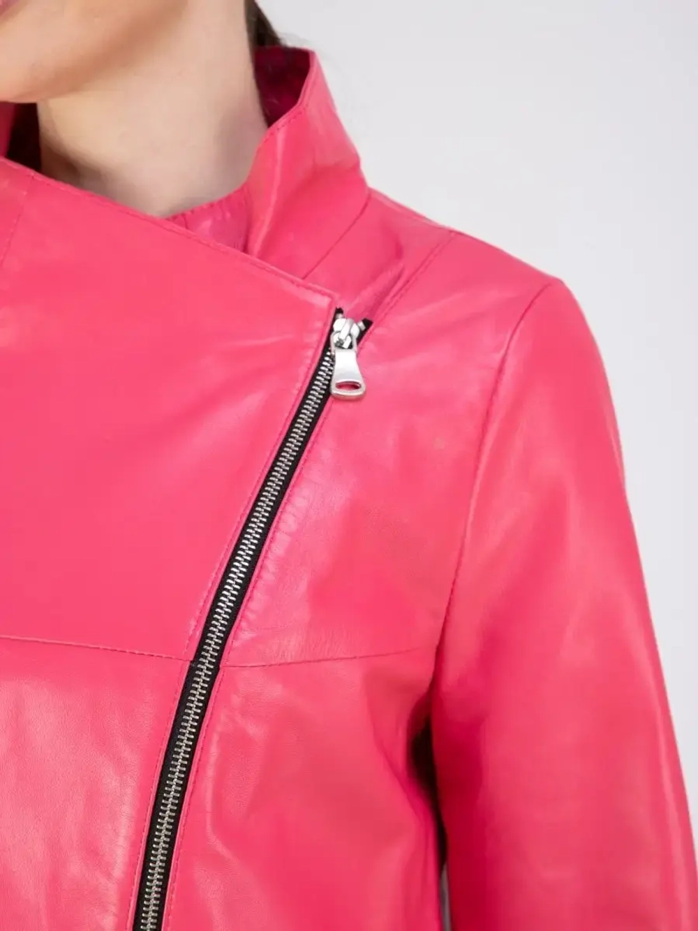 Кожаная куртка демисезонная косуха