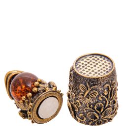 AM-3553 Наперсток «Лягушка» (латунь, янтарь)