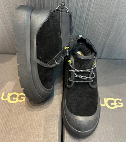 UGG