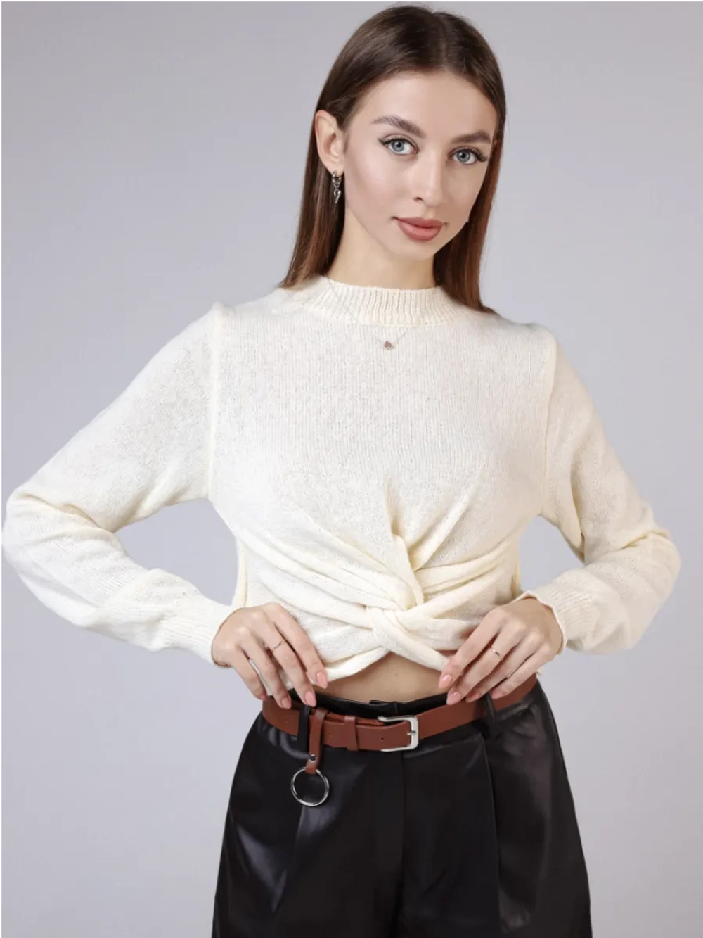 Джемпер укороченный с узлом