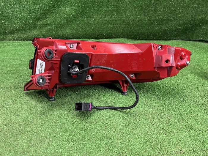 Фонарь левый внешний Porsche Macan 95b (2014-2018)