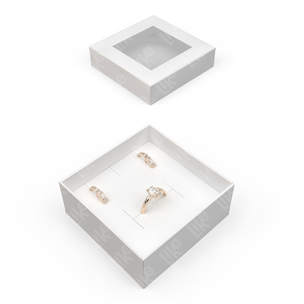 Картонная коробка для ювелирных изделий с окошком