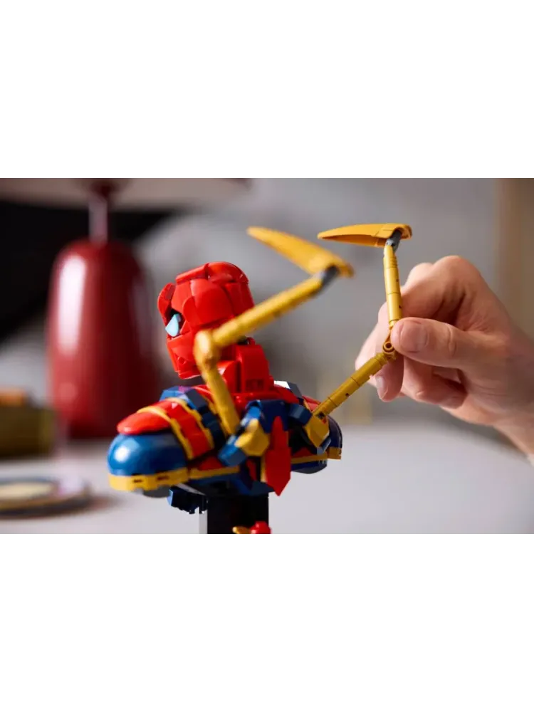 Конструктор Marvel 76326 Бюст Железного Человека-паука